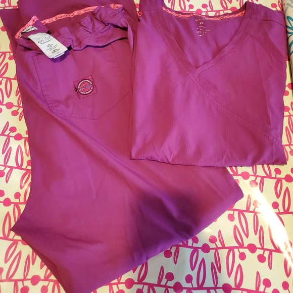 KOI Lite Scrub set pink/fuschia